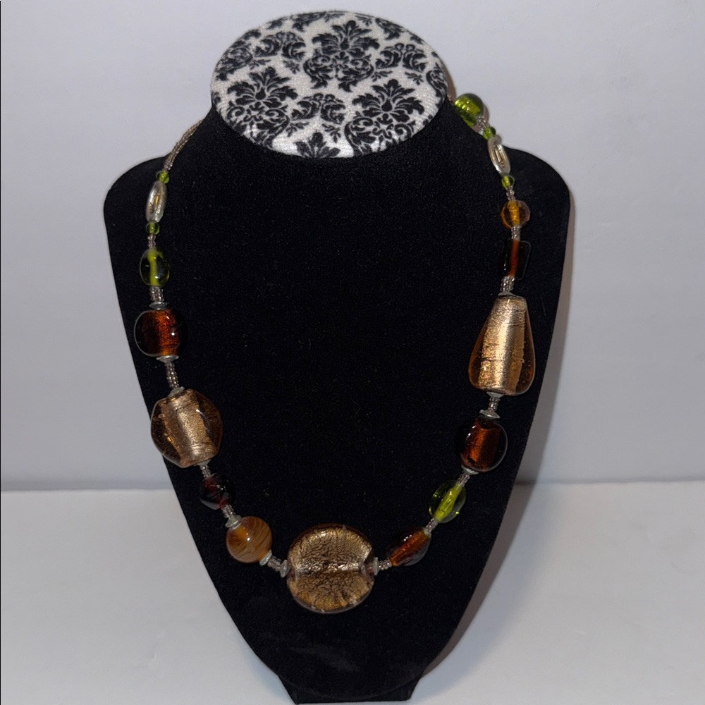 Elegant Multicolor Beaded Necklace